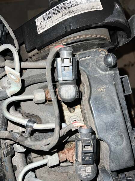 Volkswagen Golf 6 -  kompletan auto u delovima