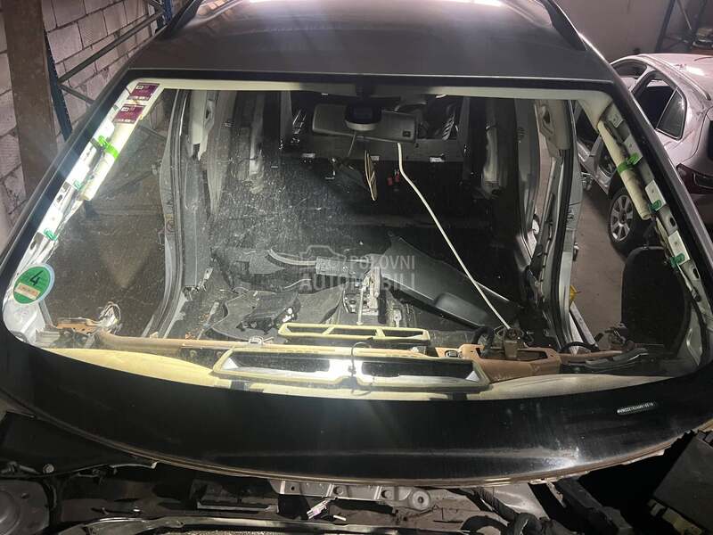 Volkswagen Golf 6 -  kompletan auto u delovima