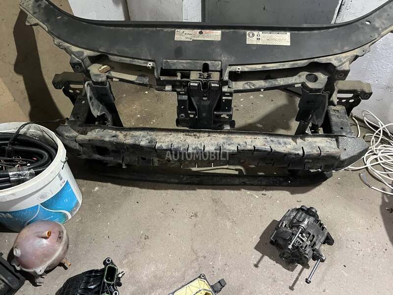 Volkswagen Golf 6 -  kompletan auto u delovima