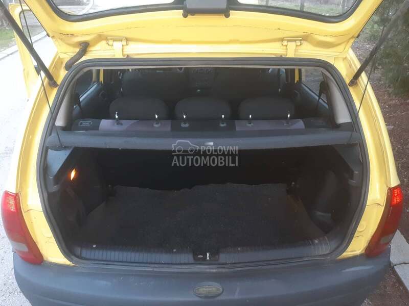 Opel Corsa B 1,0