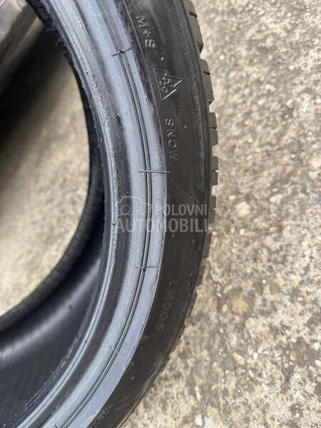 Bridgestone 225/40 R18 Zimska