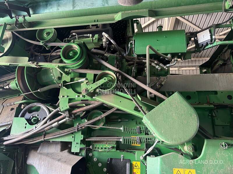 John Deere S770
