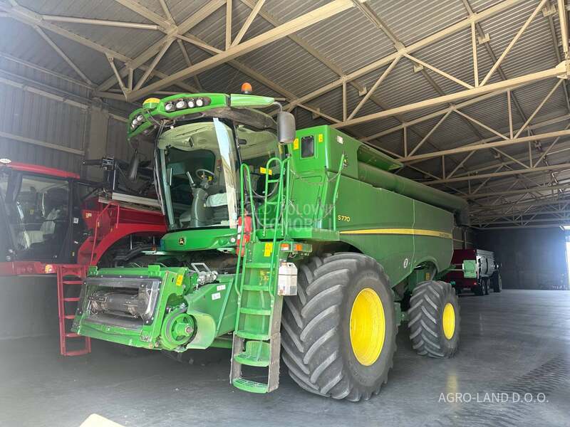 John Deere S770