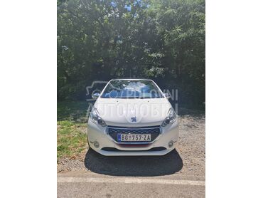 Peugeot 208 1.6 GTI - THP 200