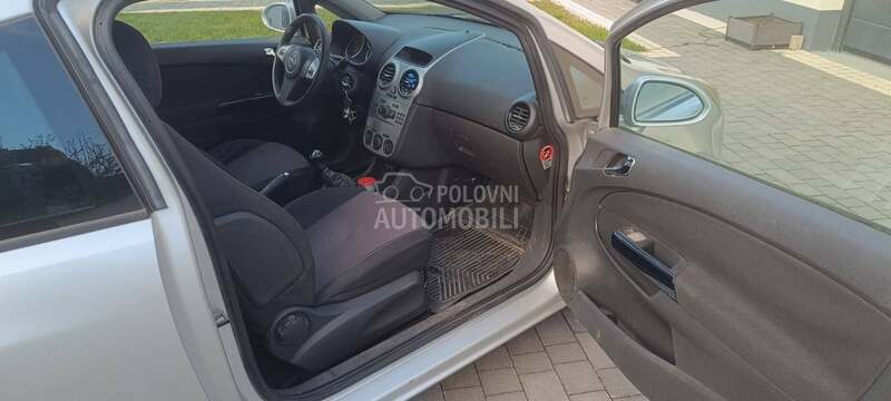 Opel Corsa D 1.3 cdti