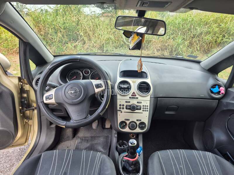 Opel Corsa E 