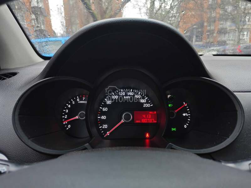 Kia Picanto 1.0