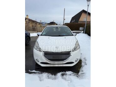 Prednji branik za Peugeot 208 od 2011. do 2016. god.