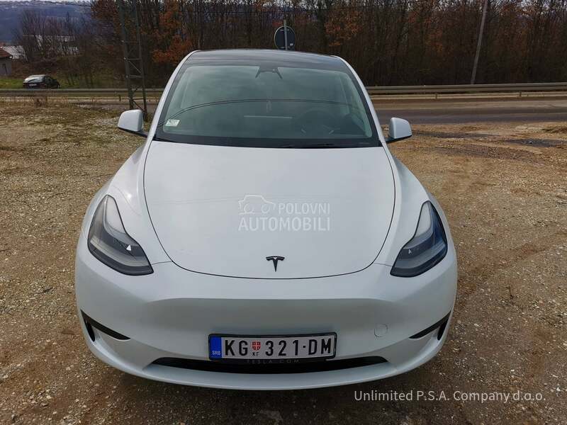 Tesla Model Y MODEL Y