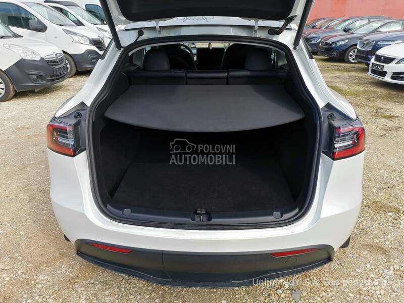 Tesla Model Y MODEL Y