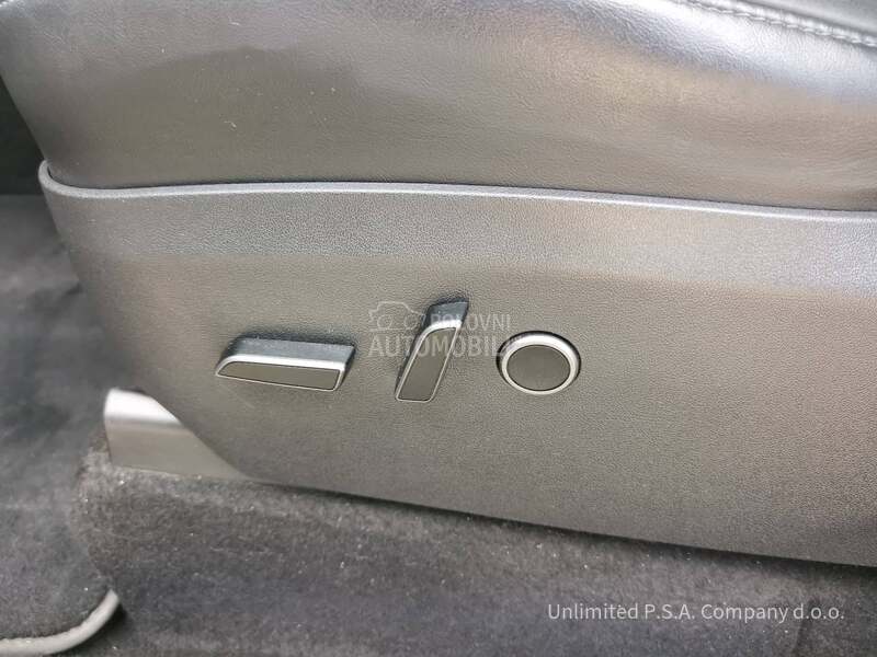 Tesla Model Y MODEL Y