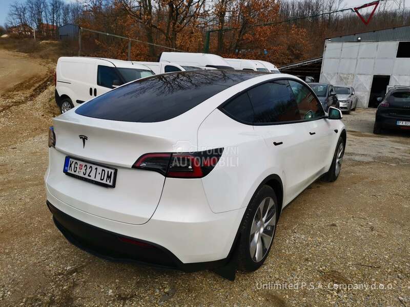 Tesla Model Y MODEL Y