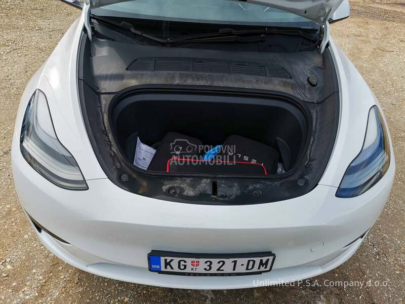 Tesla Model Y MODEL Y
