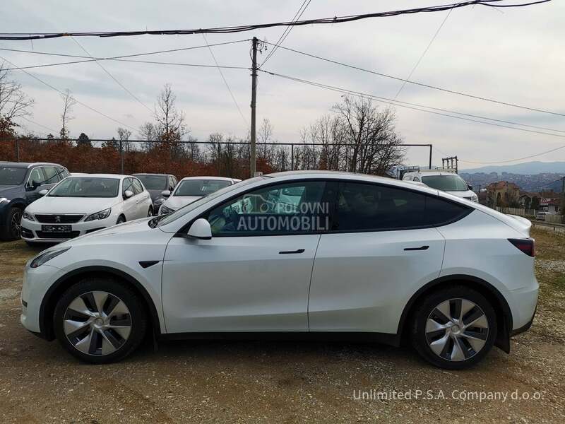 Tesla Model Y MODEL Y