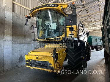 New Holland CR 8.90