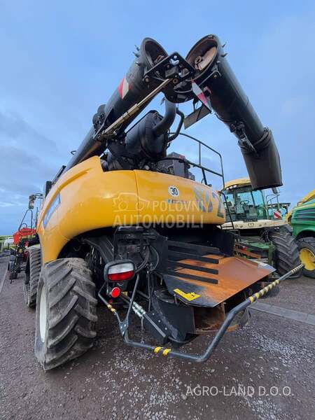 New Holland CR 10.90