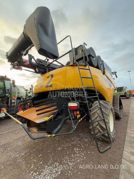 New Holland CR 10.90