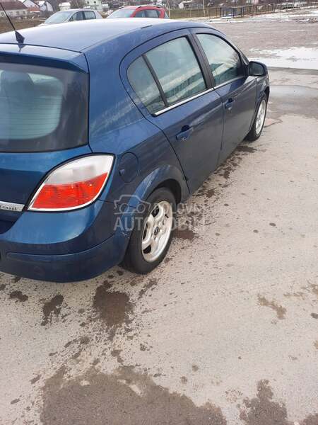Opel Astra H 1.7 CDTI