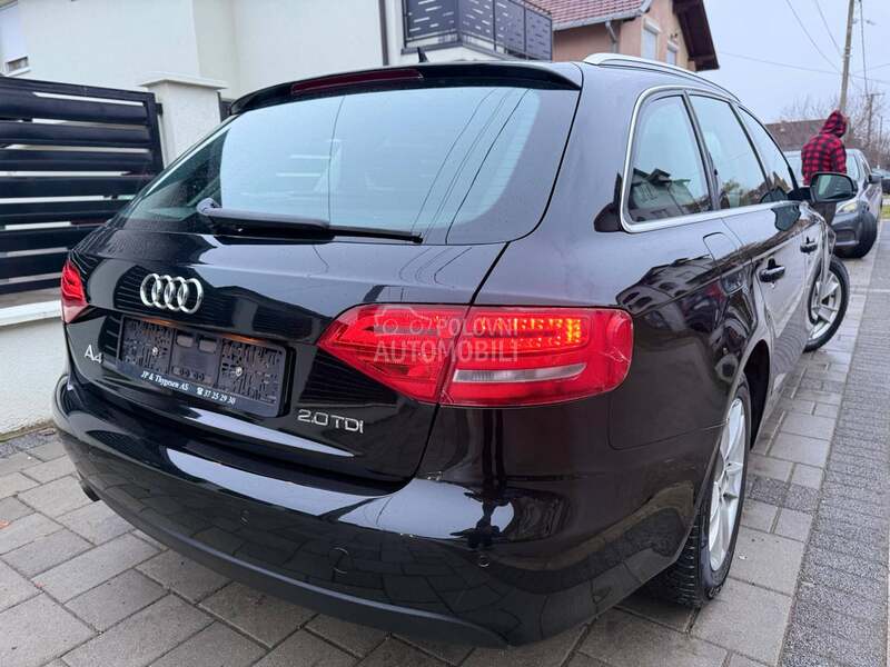 Audi A4 2.0TDI/S-LINE