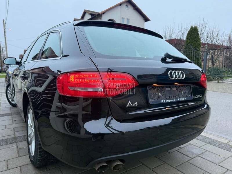 Audi A4 2.0TDI/S-LINE