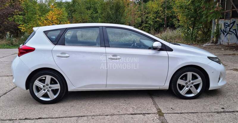 Toyota Auris 1.6 VVT-i