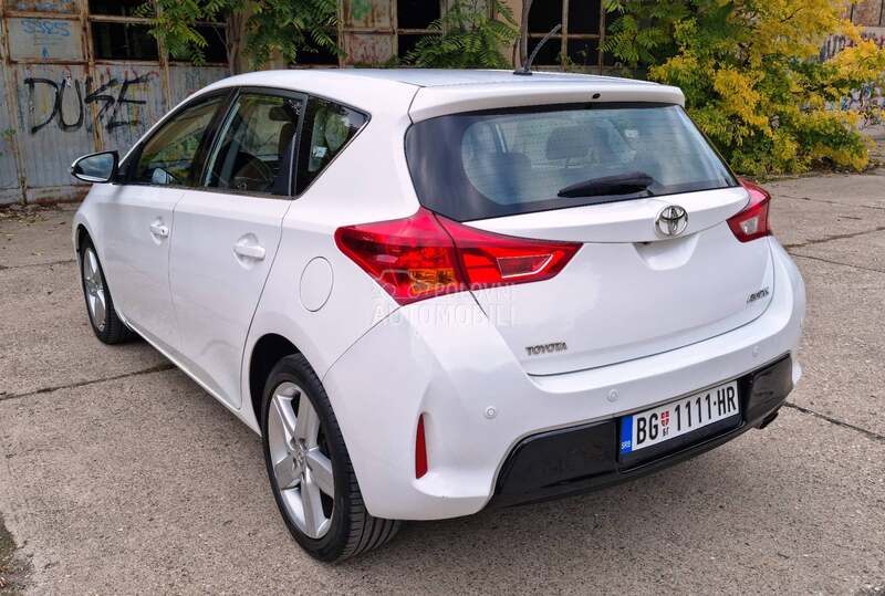 Toyota Auris 1.6 VVT-i