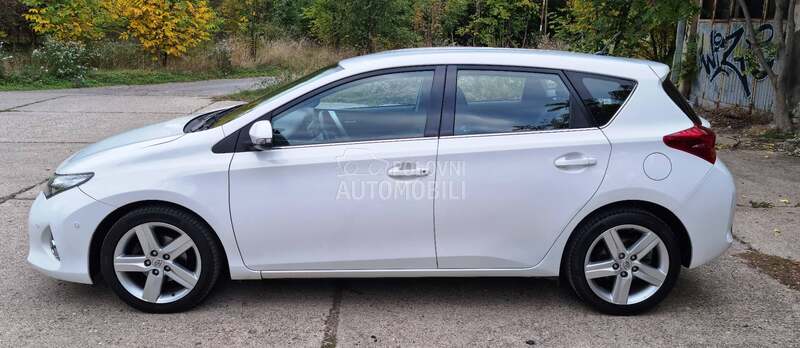 Toyota Auris 1.6 VVT-i