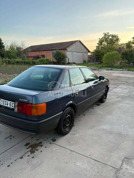 Audi 80 