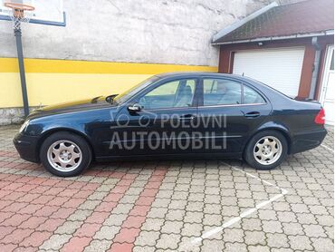 Mercedes Benz E 240 W211