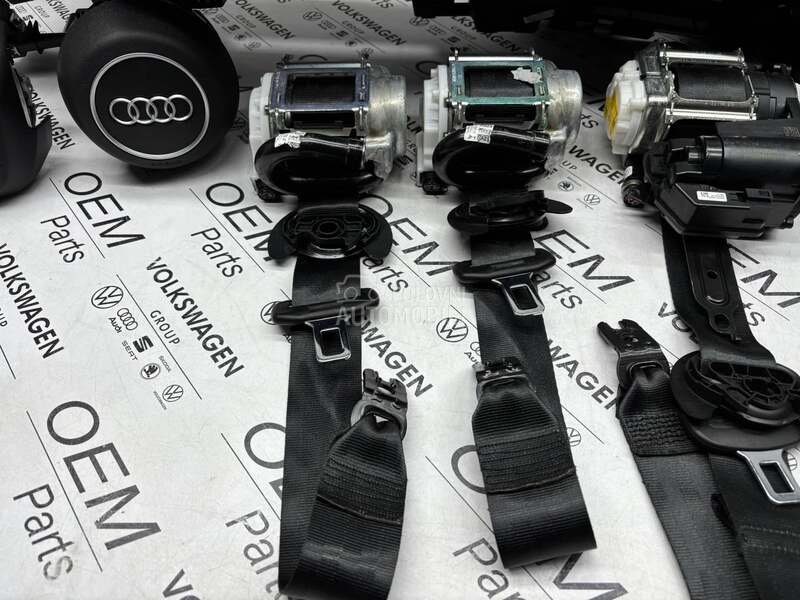 Komplet tabla HEAD UP A3 8Y