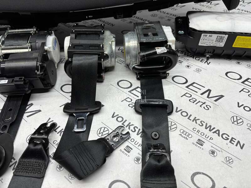 Komplet tabla HEAD UP A3 8Y