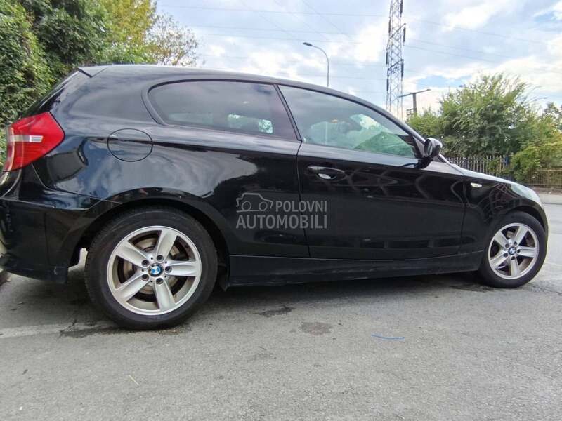 BMW 118 