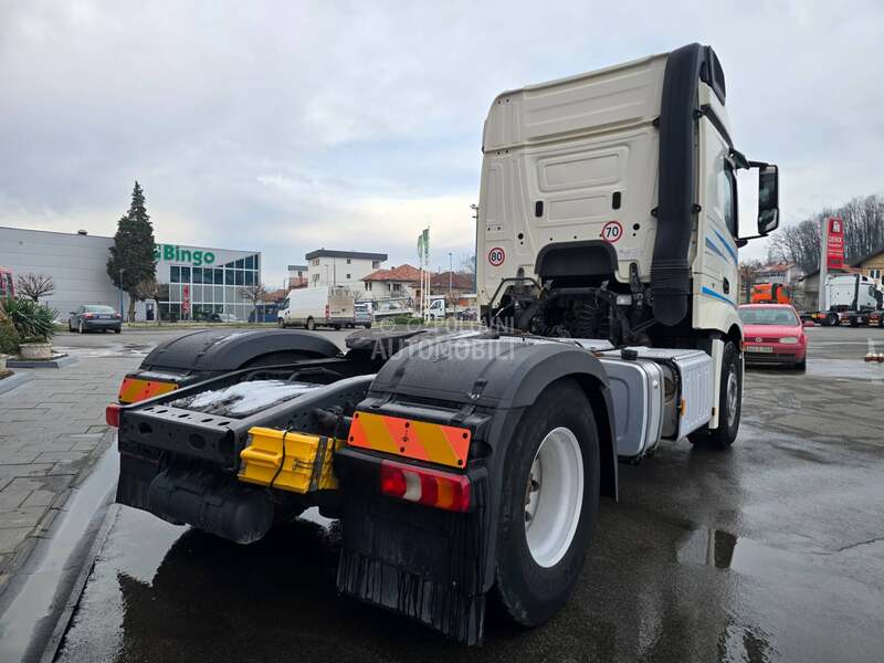 Mercedes Benz Actros 1843