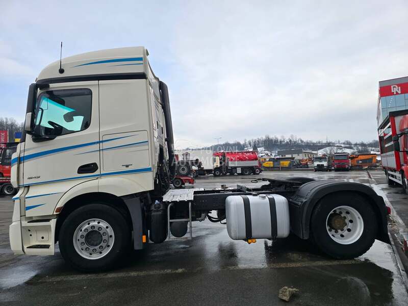 Mercedes Benz Actros 1843