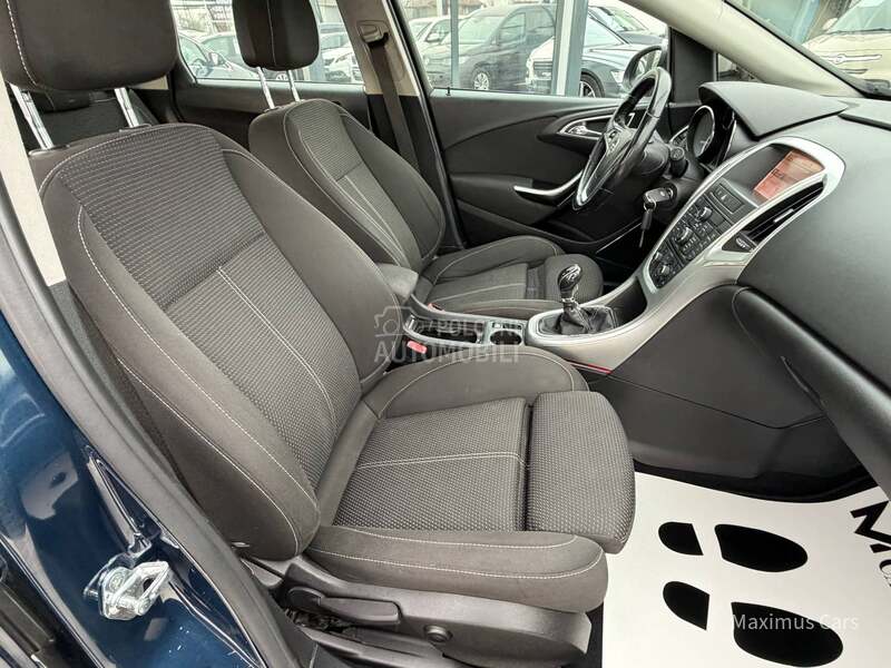 Opel Astra J 1.7 CDTI