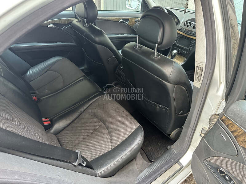 Mercedes Benz E 270 