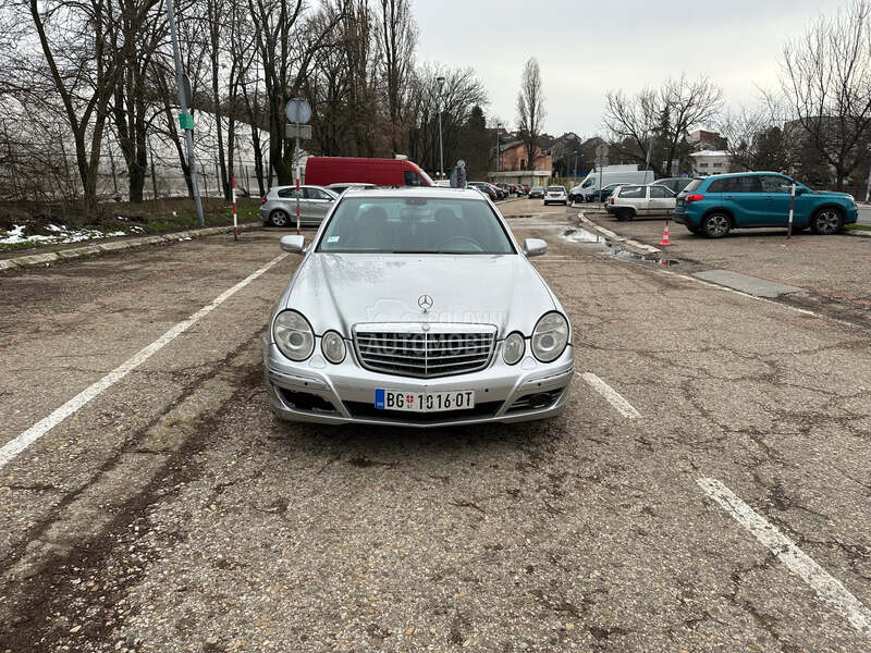 Mercedes Benz E 270 
