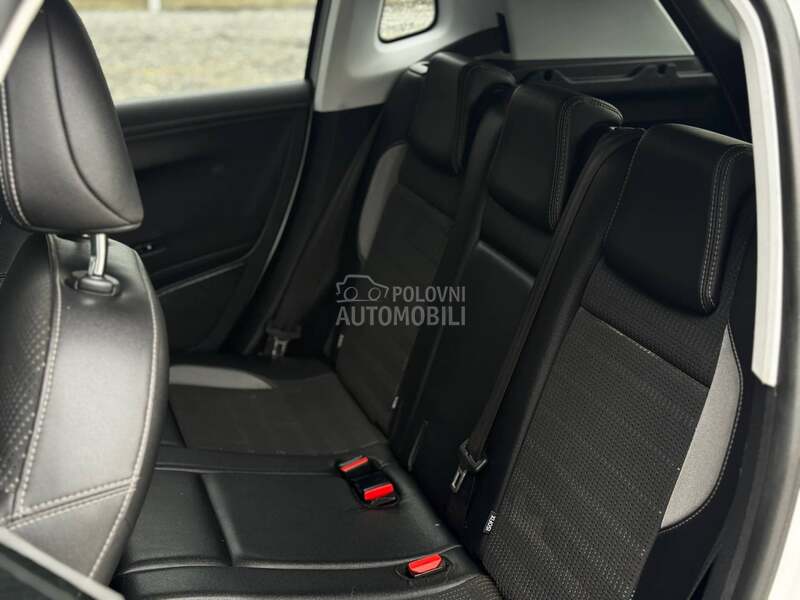 Peugeot 2008 1.6/EHDI/LED/ALLURE