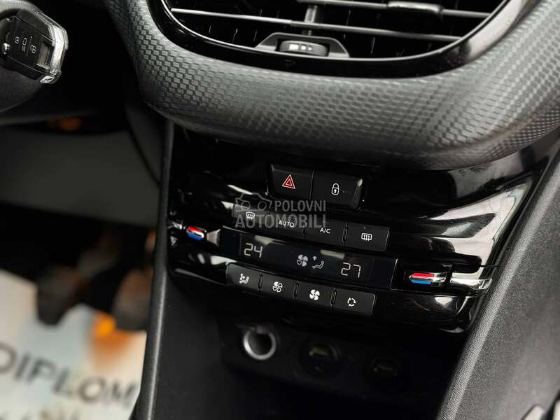 Peugeot 2008 1.6/EHDI/LED/ALLURE