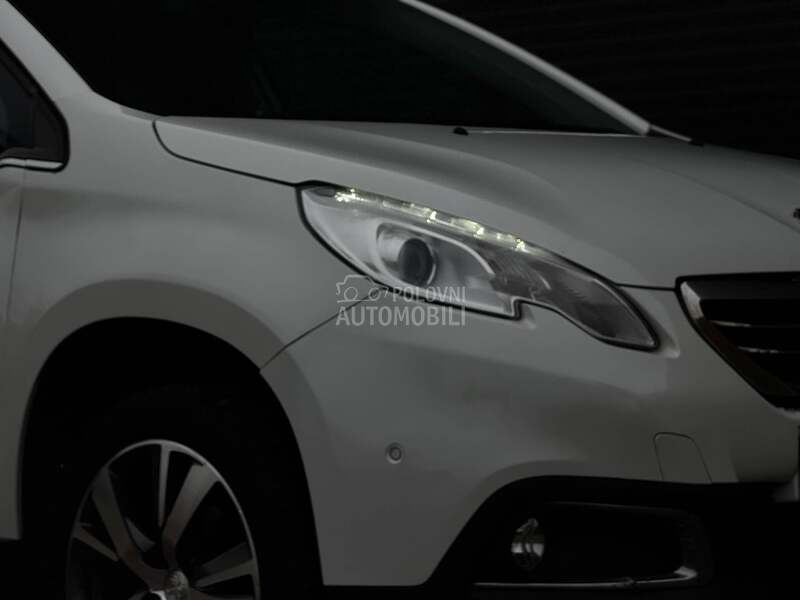 Peugeot 2008 1.6/EHDI/LED/ALLURE