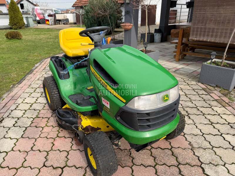 John Deere X110