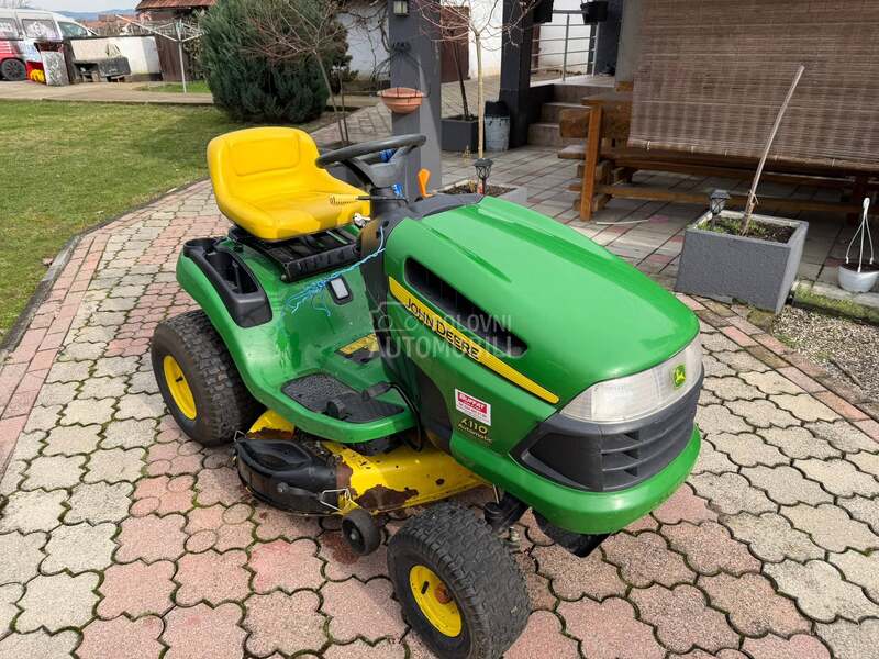 John Deere X110
