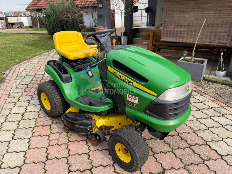 John Deere X110