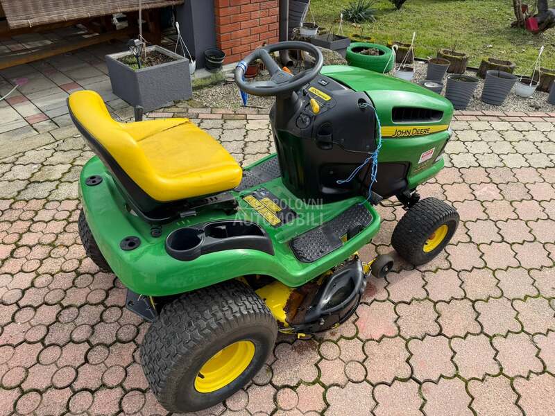 John Deere X110