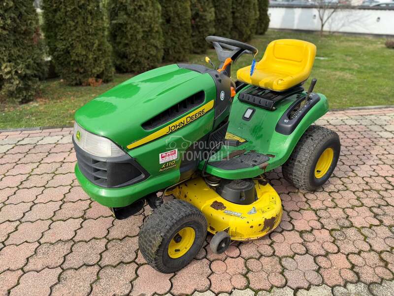 John Deere X110