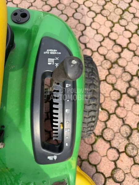 John Deere X110