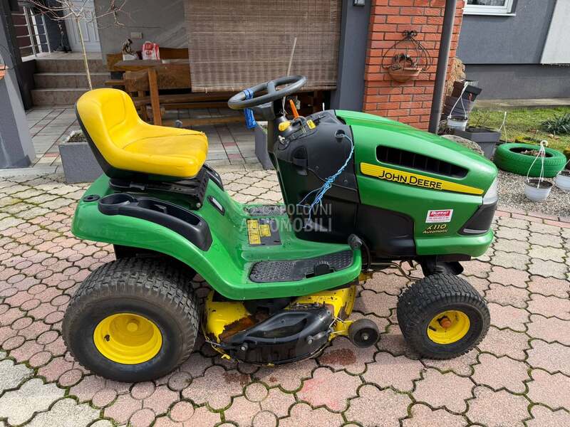 John Deere X110