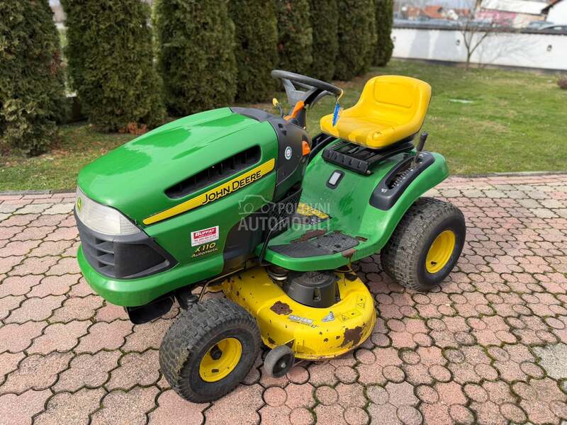 John Deere X110