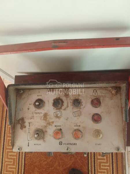 Fiatagri Hesston 5650 i JD 332