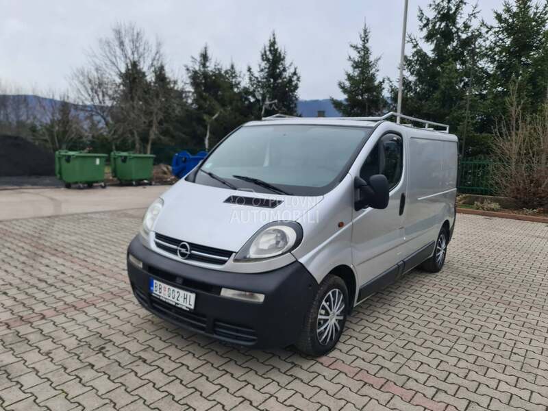 Opel Vivaro 2.5 CDTI